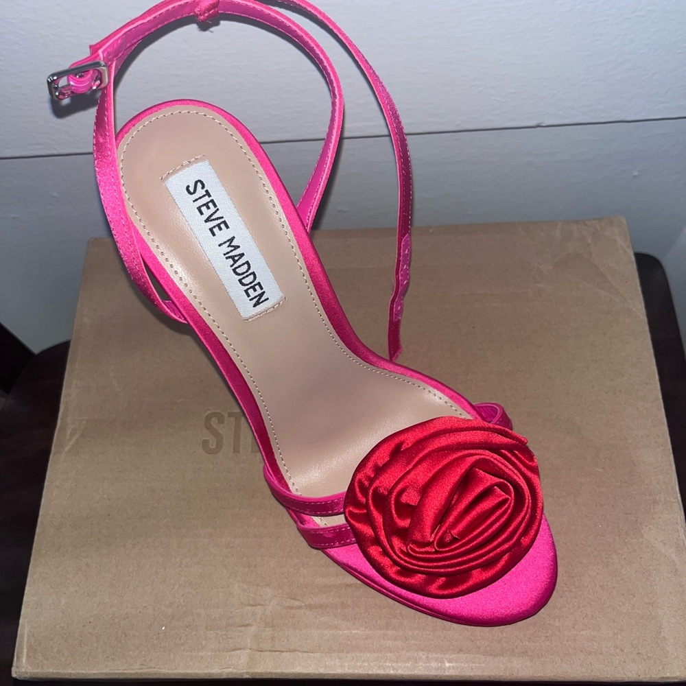 Steve Madden Vibrant Pink Strappy Heels - Picture 3 of 4